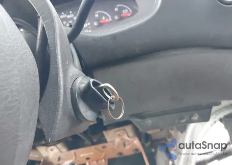 2007 Ford E-150 Chateau/Xl/Xlt из США, поврежденный, VIN 1FMNE11LX7DA12046